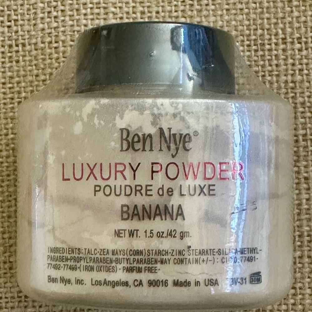 Ben Nye Banana Powder 1.5oz Authentic Luxury Face Makeup - Sealed - NEW - EZ Cap